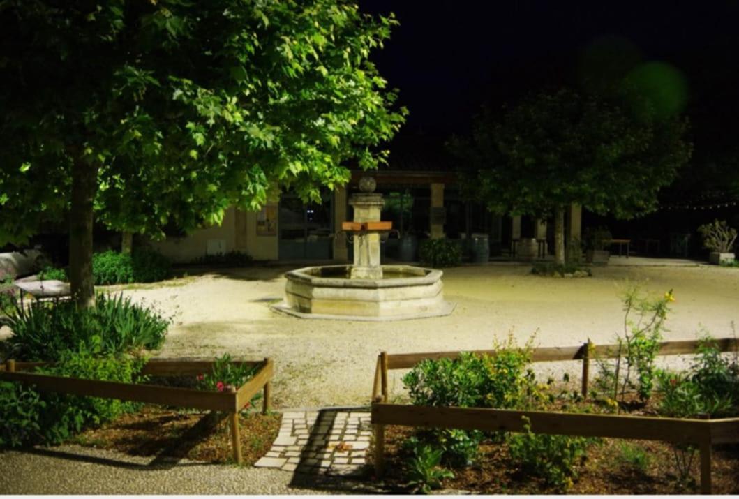 Dunloe Chambre & Terrasse Chez L'Habitant Avec Borne Recharge Electrique Chantemerle-les-Grignan Bagian luar foto
